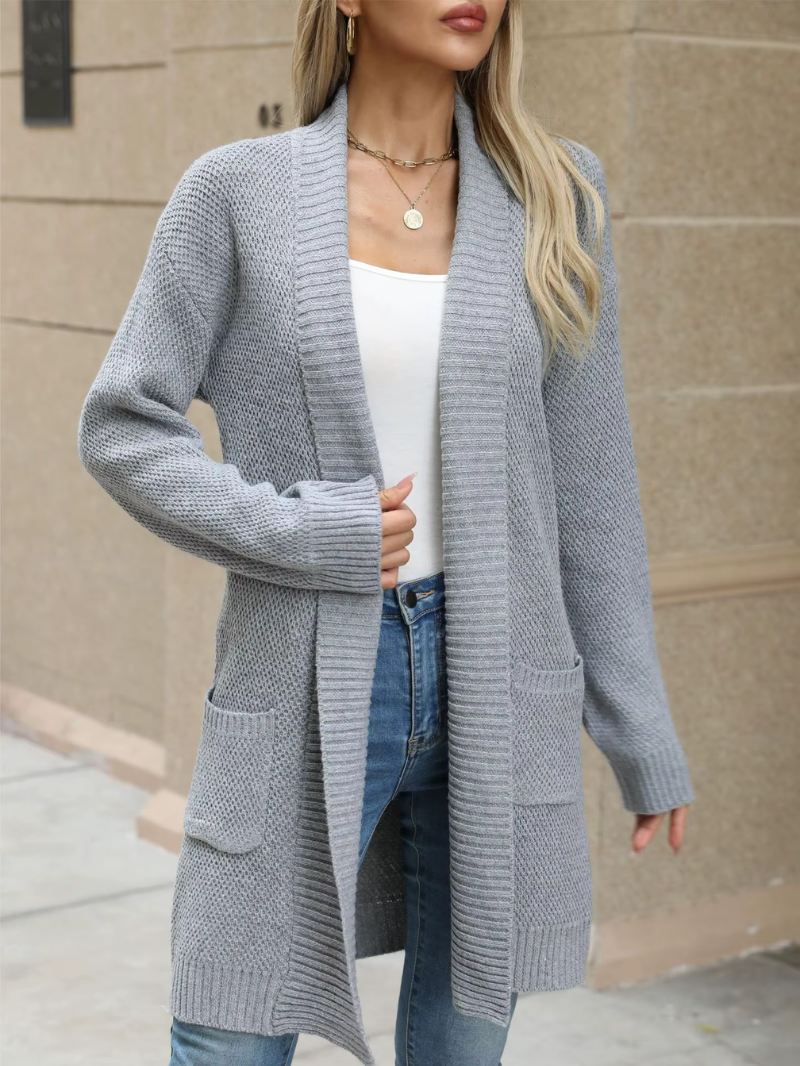 HANAE – Long-cardigan mit retro-flair