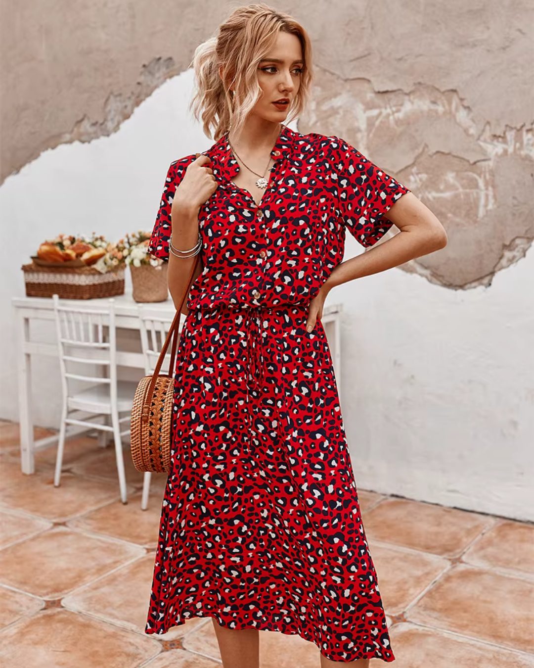 Cecilia- Trendiges Kleid mit Fluidem Schnitt für Sonnige Tage