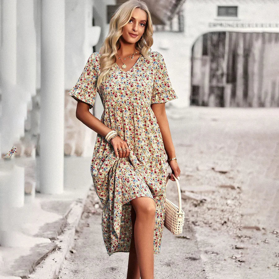 XENA – Die florale sommerrobe für einen eleganten auftritt