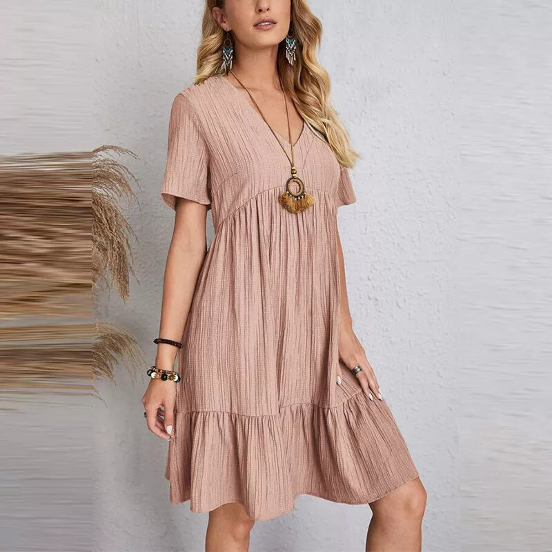 ALINA | Die monochrome spitzenkleid-ikone für den sommer