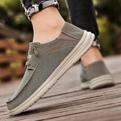 Max: Herren Sneaker – Bequeme Weiße Slip-on-Schuhe aus Canvas für Freizeit und Alltag-1
